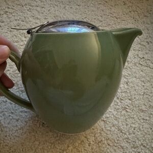 Japanese Beehouse Green Ceramic Teapot